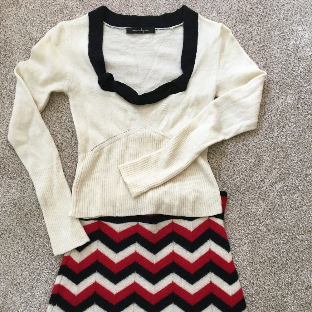 Nanette Lepore fitted, low collar sweater - Picture 2 of 3